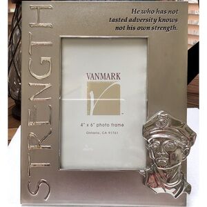 Vanmark 4” x 6” police photo frame. NWOT.